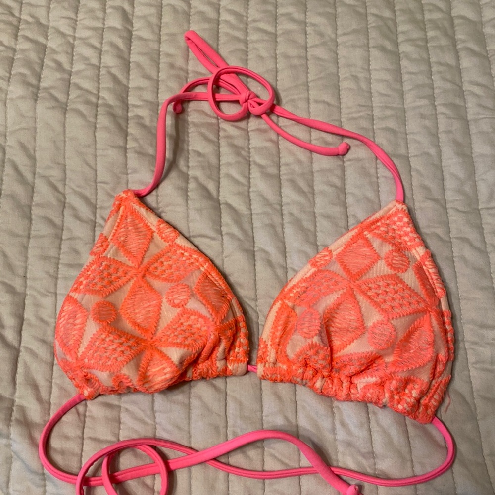 Xhileration pink lace detail bikini top